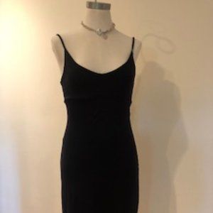 MUST HAVE LITTLE BLACK GUESS DRESS 👀